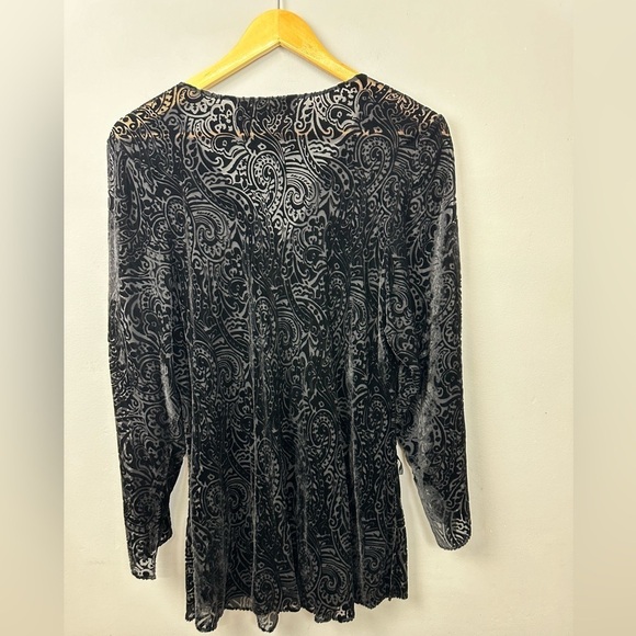 INC International Concepts Black Silk Velvet Burnout Tunic Top Sz 18 - Picture 7 of 9